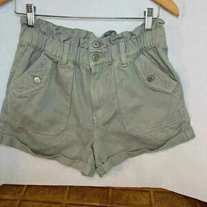 SO GOODS FOR LIFE green high Rise size‎ M paperbag shorts
